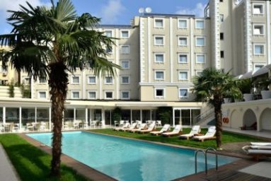 HOLIDAY INN ISTANBUL CITY TOPKAPI HOLIDAY INN ISTANBUL CITY TOPKAPI
